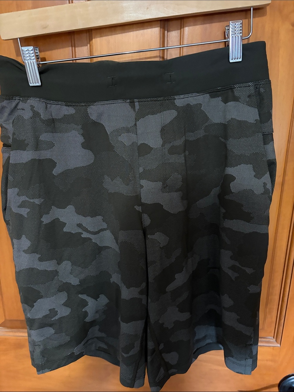 Lululemon T.H.E. Short *Linerless Mesh Camo 9"